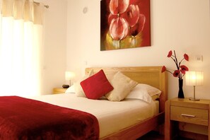 2 habitaciones, tabla de planchar con plancha y wifi gratis 