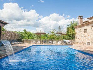 Pool - Large 10 A/C Bedrms Mansion in Spain| near Barcelona &15min beaches|Private pool (Sils)