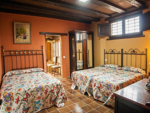 10 slaapkamers, internet, beddengoed