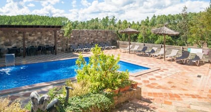 Large 10 A/C Bedrms Mansion in Spain| near Barcelona &15min beaches|Private pool