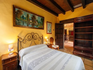 10 chambres, accès Internet, draps fournis