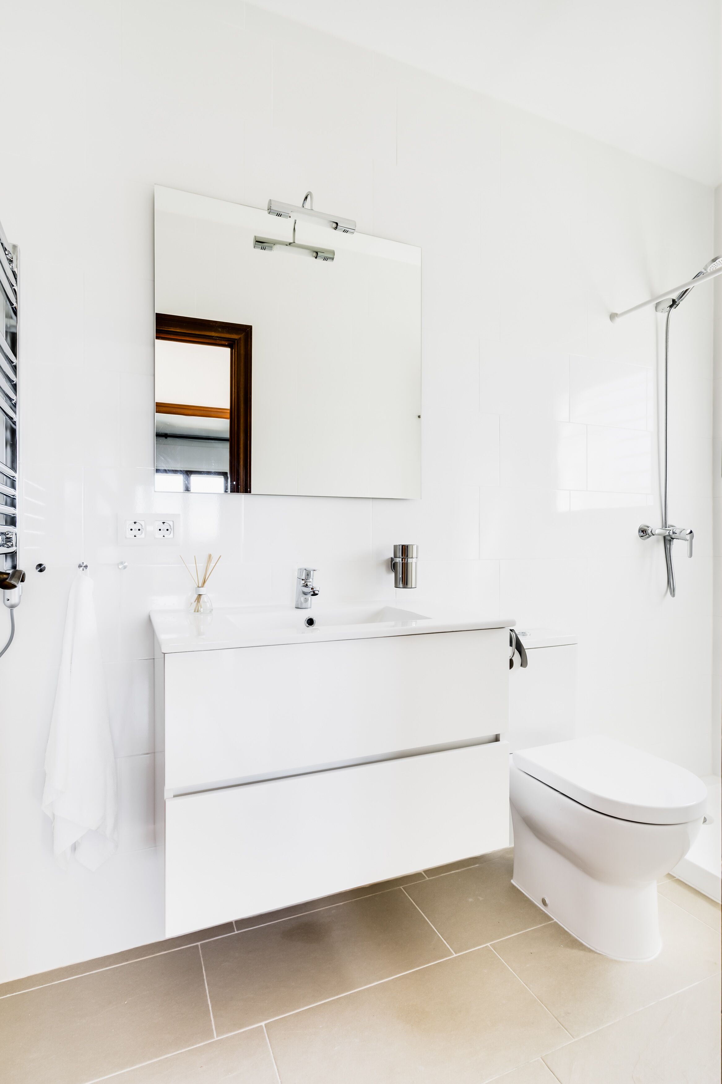 Casa Roca Grossa. Lloret lake, heated pool and whirlpool