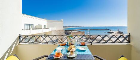 تناول الطعام بالخارج