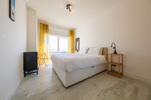 1 bedroom, iron/ironing board, travel cot, free WiFi