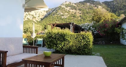 Salakos Mountain View Home