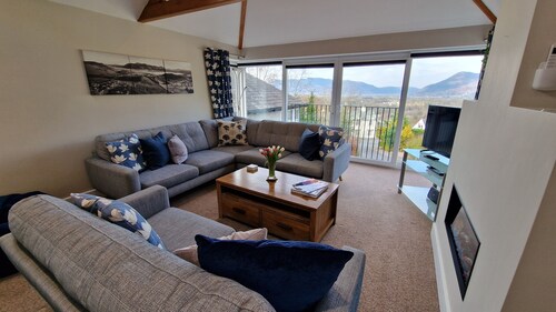 Premium spacious Keswick house. Ideal for families/groups.