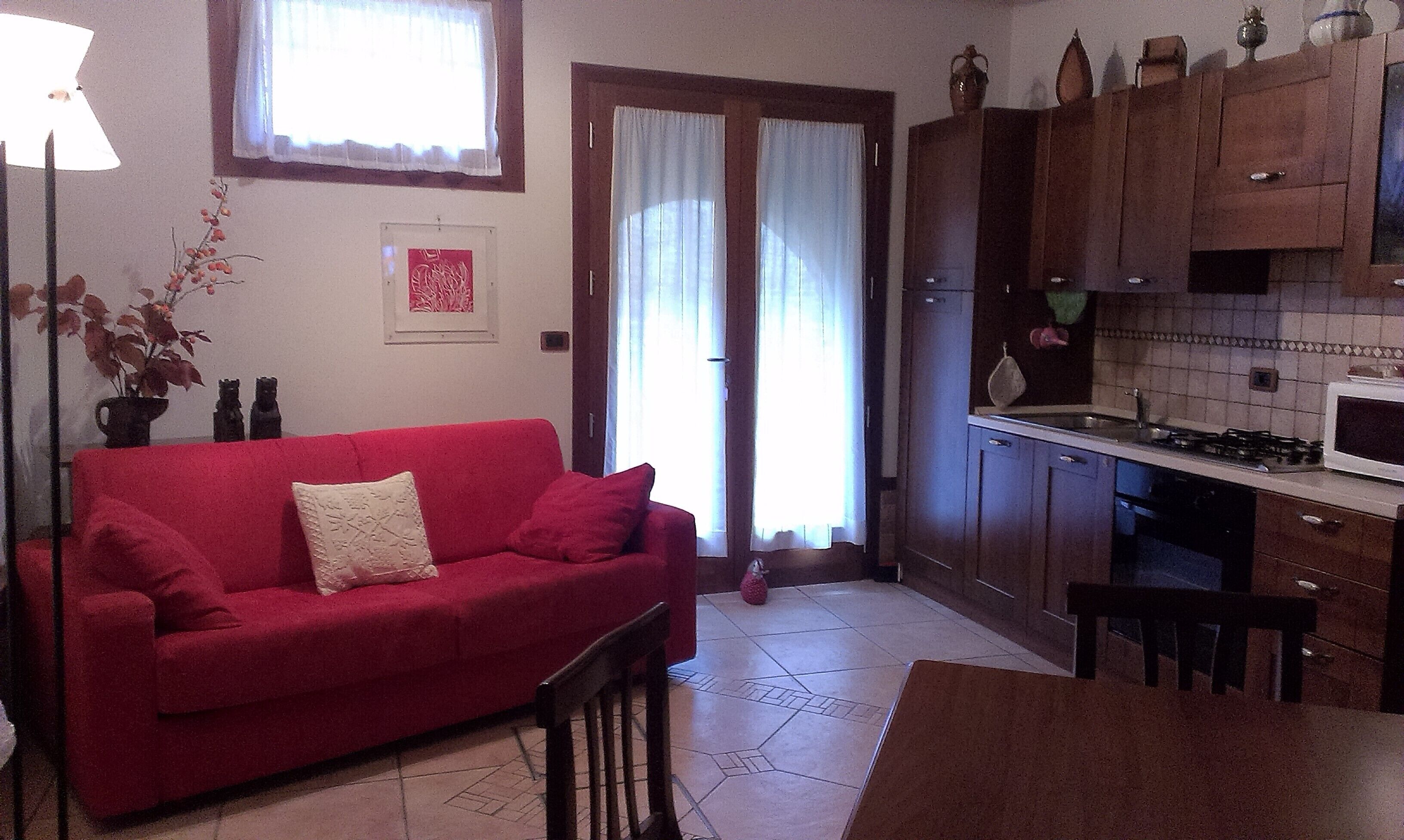 CHARACTERISTIC APARTMENT - WiFi - TV set   