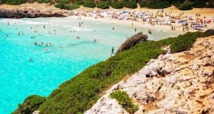 TARJOUS: Los Geranios (wifi) Cala Romantica