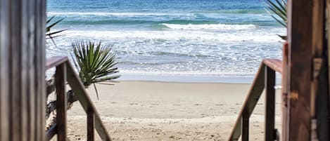 Plage à proximité, chaises longues
