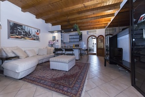 TV