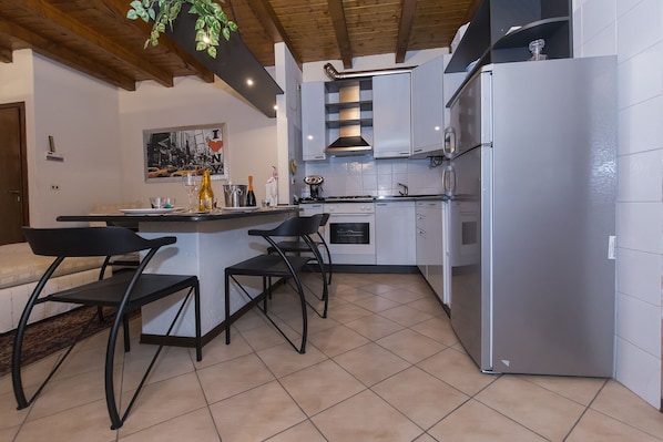 Fridge, microwave, oven, stovetop