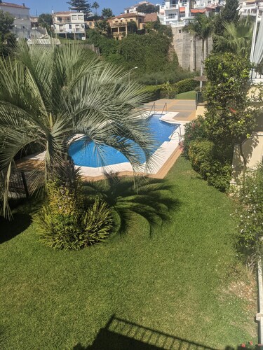 Apartment With Shared Pool And Gardens, Air Conditioning and broadband Wi-fi
