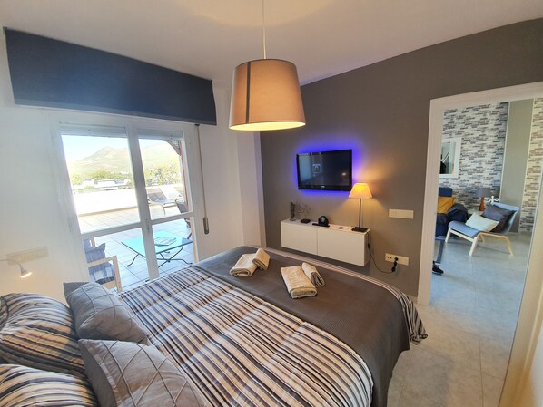 2 bedrooms, in-room safe, iron/ironing board, free WiFi - VERY CENTRAL PENTHOUSE WITH LARGE TERRACE (San José)