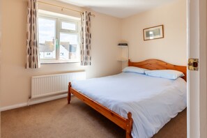 2 bedrooms, iron/ironing board, travel crib, free WiFi