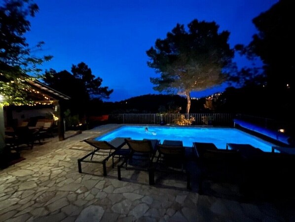 Outdoor pool - Lovely villa within walking distance of Begur with Private Pool and WiFi (Begur)