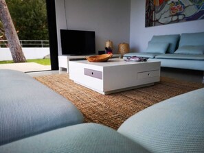 Interior - Contemporary house with a splendid sea view and fiber (Begur)