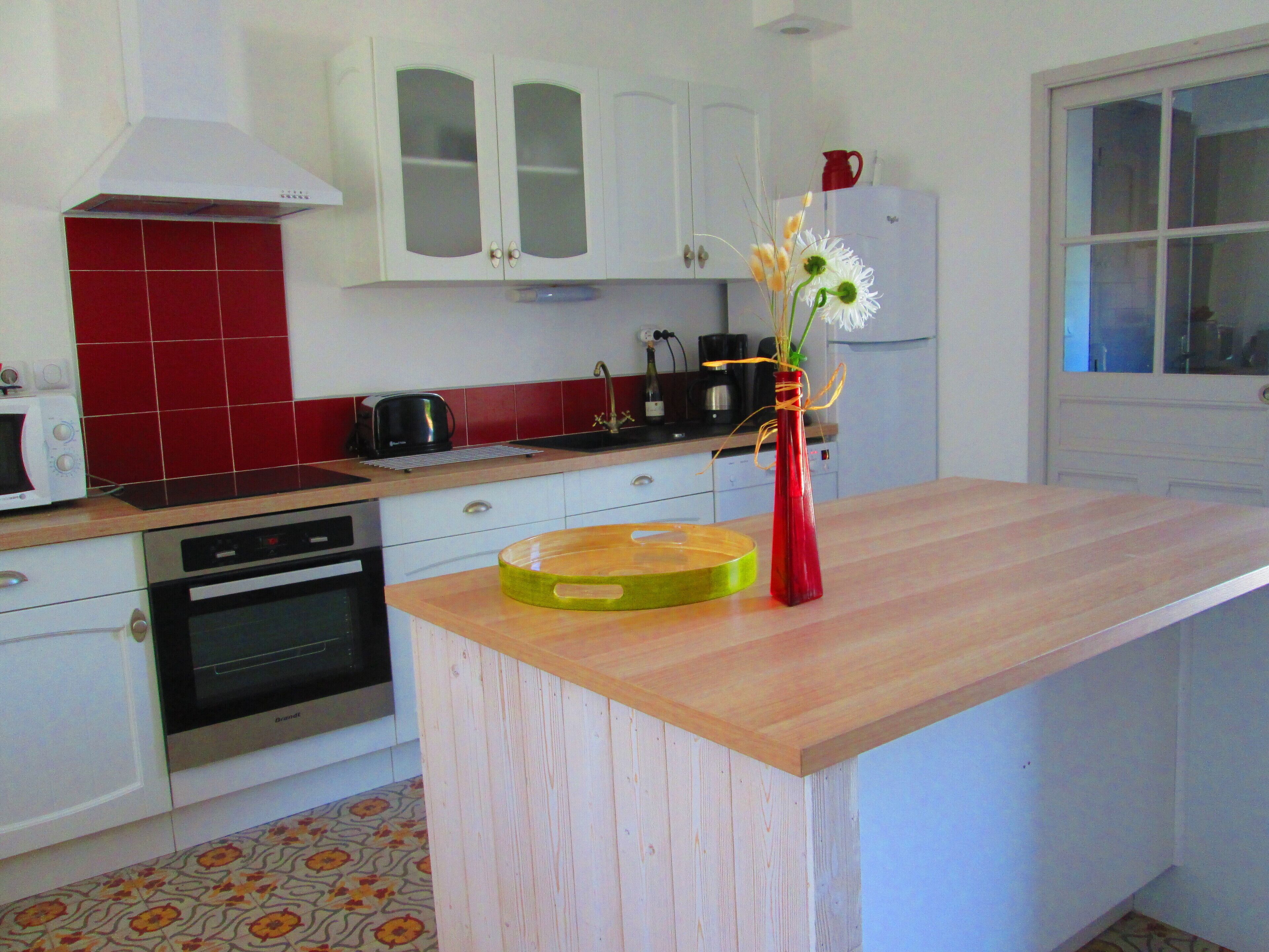 Large family house from the 1930s 600 m from the beach