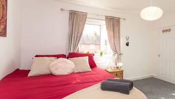 2 bedrooms, iron/ironing board, travel crib, free WiFi