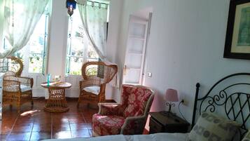 3 chambres, fer et planche Ă repasser, Wi-Fi gratuit, draps fournis