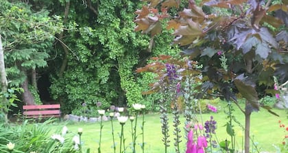 Corner Cottage 1 mile from Ballygally and Antrim Coast Rd