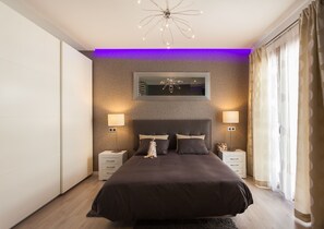 3 chambres, système d’insonorisation, fer et planche à repasser