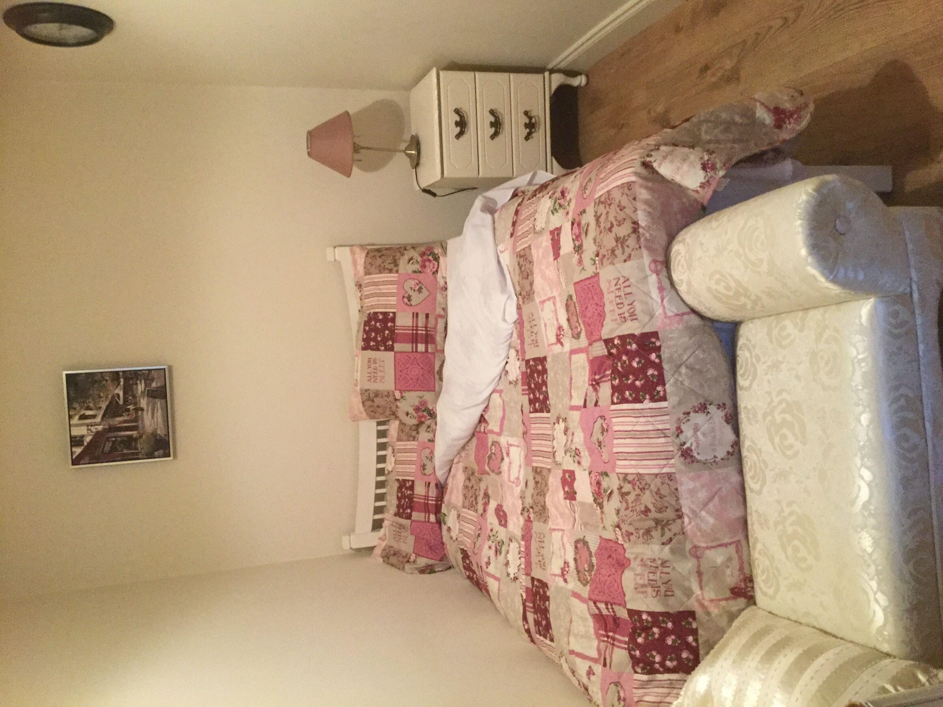 Newly restored cosy 3 bedroom cottage in Enniscrone Village