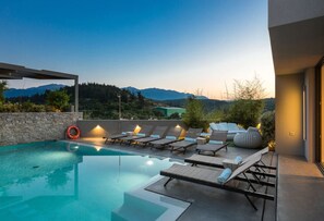 Beheizter Pool