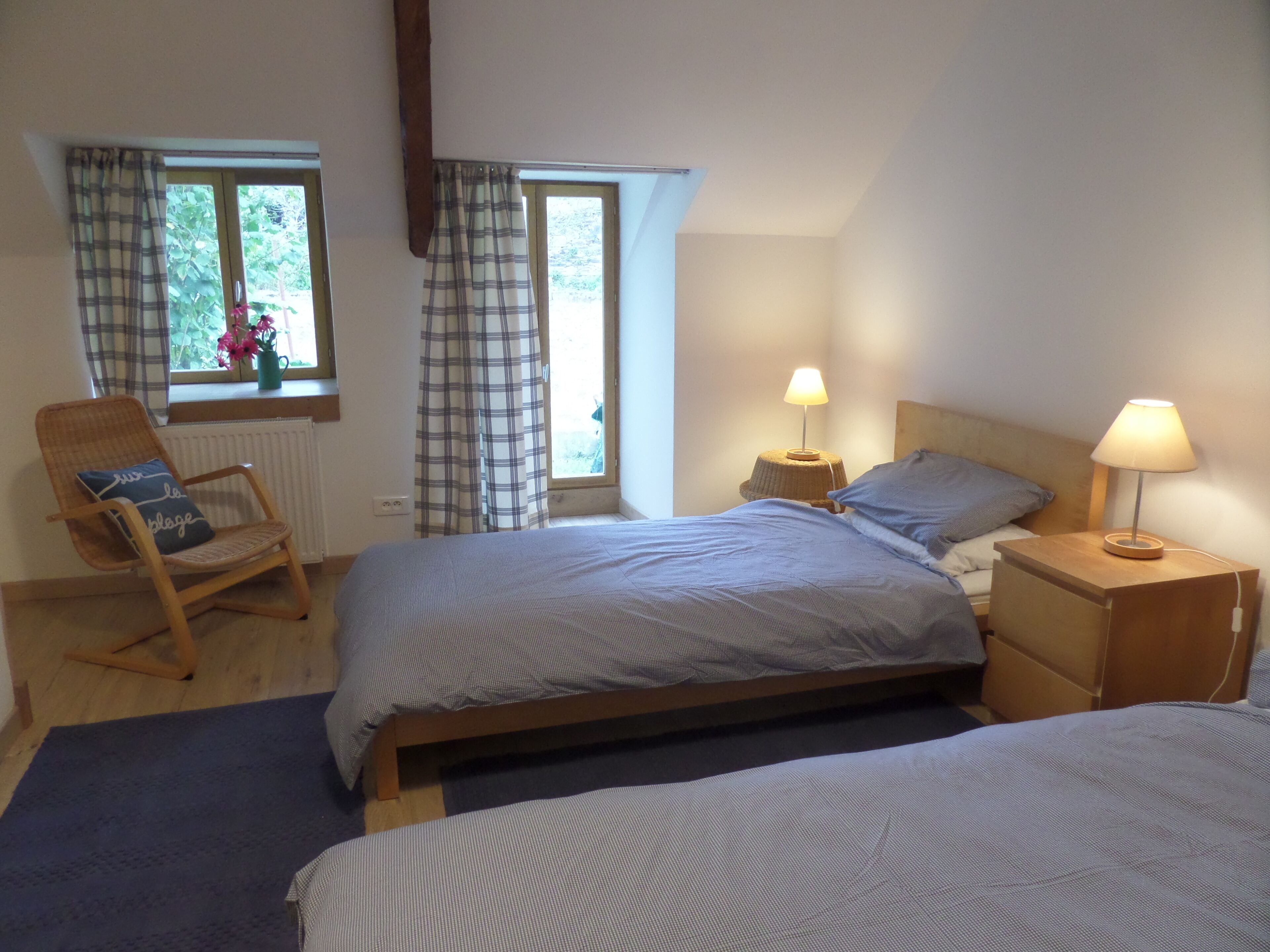 3 slaapkamers, een strijkplank/strijkijzer, reisbedje, gratis wifi