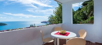 Appartamento Noa-Great Modern, recentemente ristrutturato con splendide viste sul centro storico