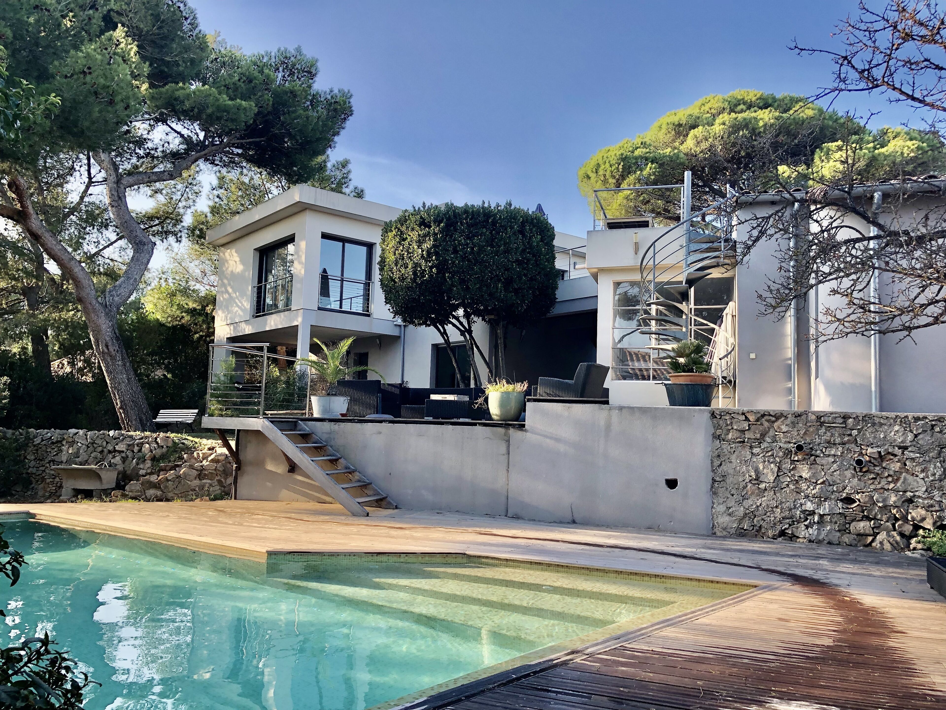 Villa O2 and baraquette, architect villa with swimming pool in Sète-mont Saint Clair