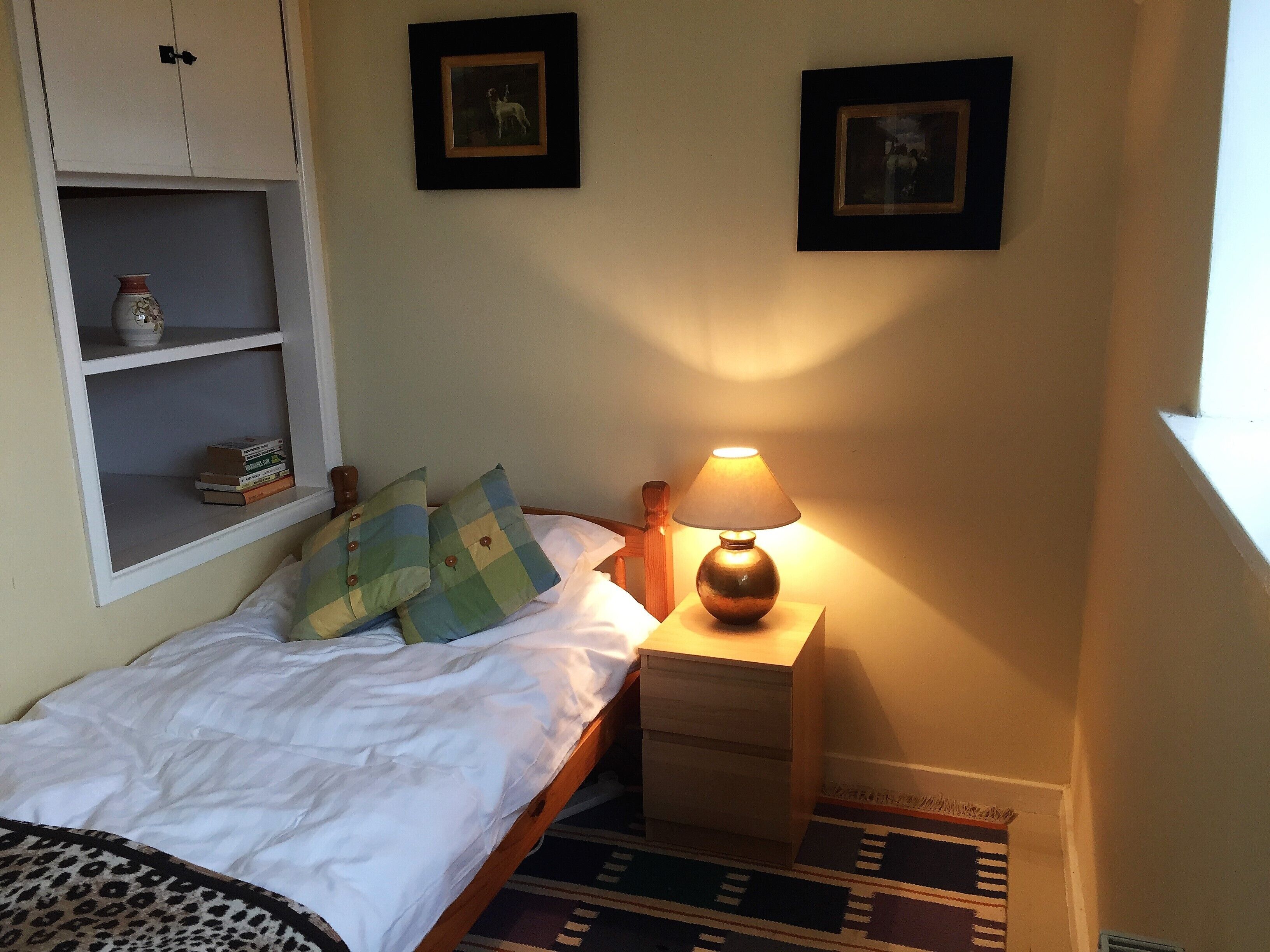 Single bedroom