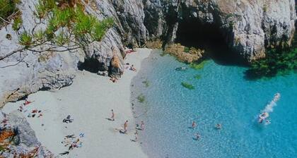 " KERHUELLA face à l'Océan " Presqu'ßle de Crozon , PMR , 4 ****