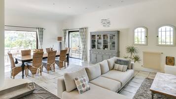 Vue depuis lâhĂ©bergement