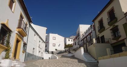House with Swimming Pool in Ronda Old Town