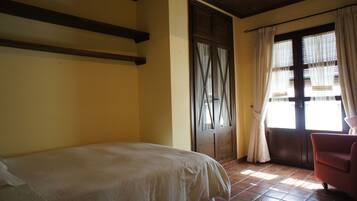 4 chambres, fer et planche Ă repasser, Wi-Fi gratuit, draps fournis