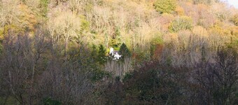 Mellow Mountain Eco Retreat exclusive use with Tipi, wood burning Hot Tub, Sauna