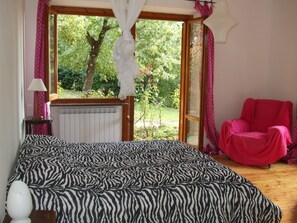 3 Schlafzimmer, Bügeleisen/Bügelbrett, WLAN, Bettwäsche