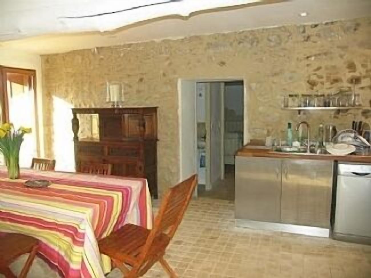 Luxury villa retreat - private heated infinity pool, 50 acres, 15-20min to Céret