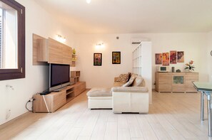 TV, DVD player