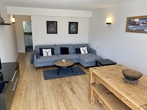 Smart-TV, Videospiele, DVD-Player, Streaming-Dienste
