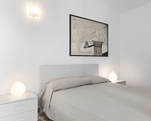 2 soverom, strykejern/-brett, reiseseng for barn og wi-fi (inkludert)