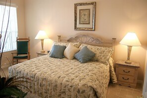 4 bedrooms, in-room safe, desk, iron/ironing board