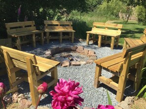 Property grounds - FREE LATE CHECK-OUT* - Large Country House - sleeps 14 (Danvou-la-Ferrière)