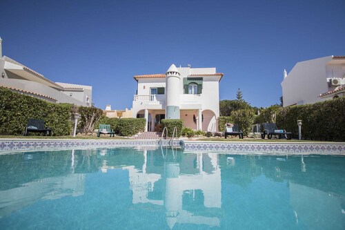 Villa Jade | 4 Bedrooms | Pool | Old Village | Vilamoura