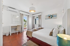 4 Schlafzimmer, Zimmersafe, Bügeleisen/Bügelbrett, kostenloses WLAN