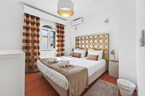 4 Schlafzimmer, Zimmersafe, Bügeleisen/Bügelbrett, kostenloses WLAN