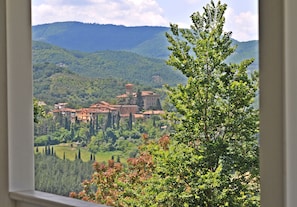 Interior - Lovely Villa on Tuscan/Umbria border; Private 18m pool; Glorious Views. (Lippiano)