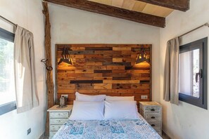 3 bedrooms, iron/ironing board, free WiFi, bed sheets - Sa Garriga - peaceful stay amid nature and animals in the heart of Mallorca (Lloret de Vistalegre)