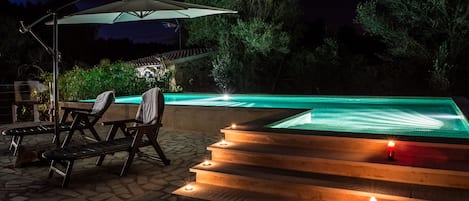 Utomhuspool