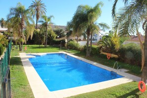 Outdoor pool - 2 Bedroom Sea View Penthouse Decorated With Wi Fi, Photos And Description (Benamadena)
